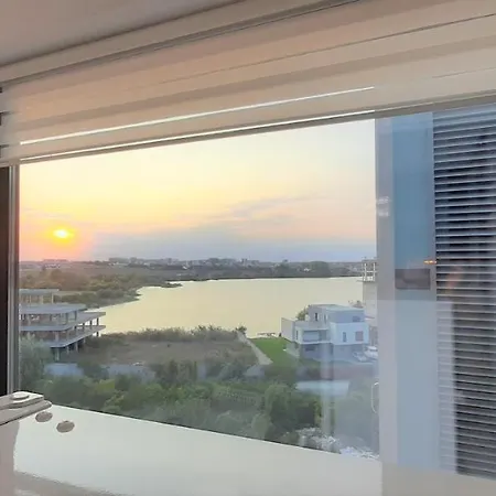 Moonstone Lake View * קונסטנצה