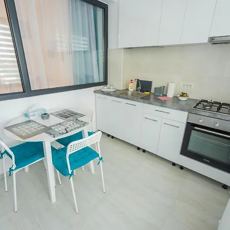 Moonstone Lake View דירה